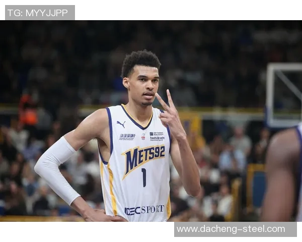 马刺与猛龙对决精彩回顾及详细技术统计分析