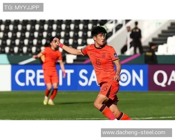 亚洲杯国足对阵泰国全力争胜期待精彩对决与历史交锋 亚洲杯国足对阵泰国全力争胜期待精彩对决与历史交锋