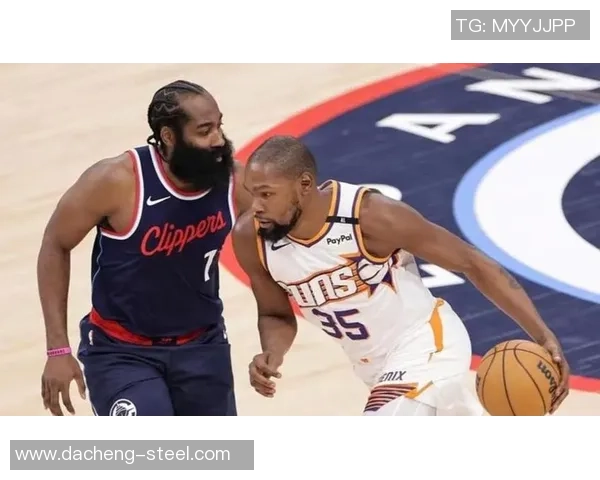 快船与火箭激战正酣直播中精彩瞬间不容错过 快船与火箭激战正酣直播中精彩瞬间不容错过