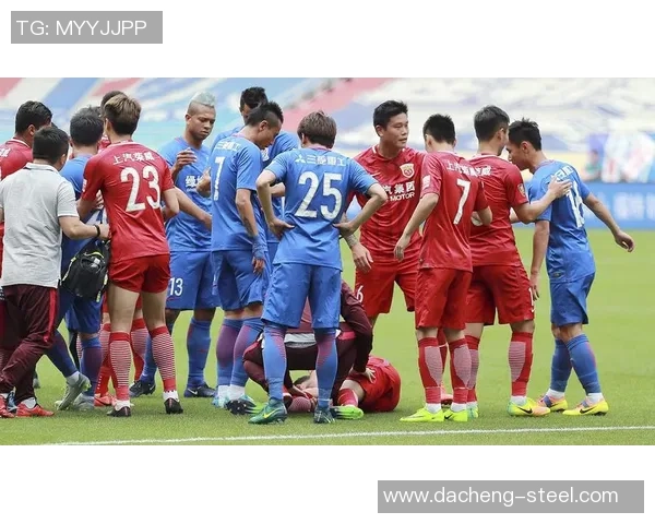 申花与上港的史诗对决揭开传奇篇章足球盛宴再度上演