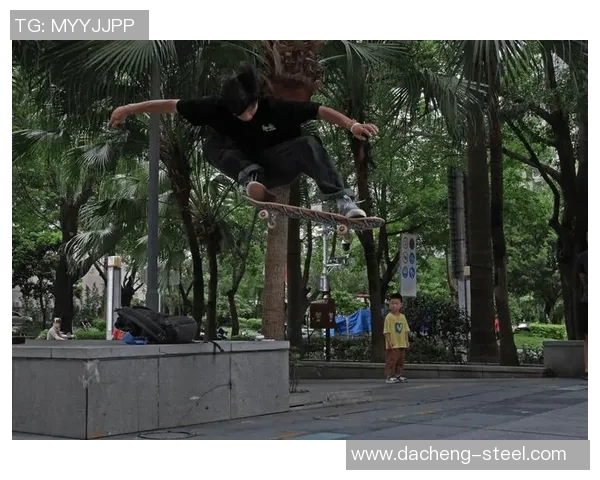 滑板文化的崛起：探寻成都滑板队的团结与压制力量